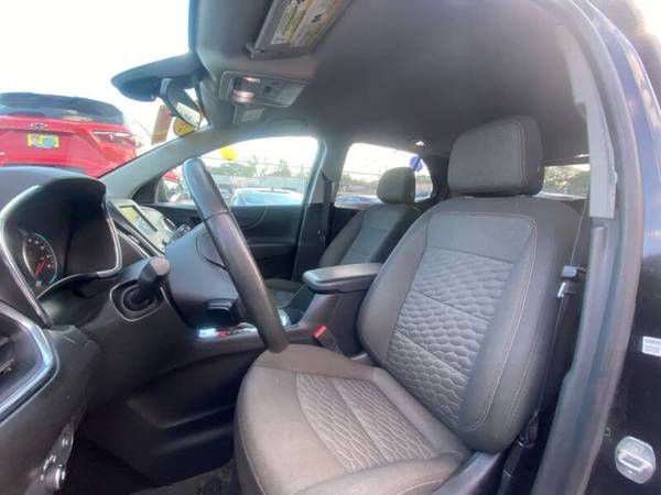 2020 Chevrolet Equinox LT - $18,995 (DETROIT)