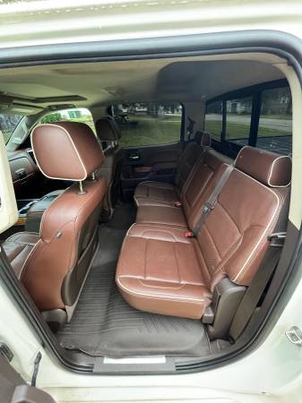 2014 Chevrolet Silverado 1500 4wd high country - $28,000 (Birmingham)