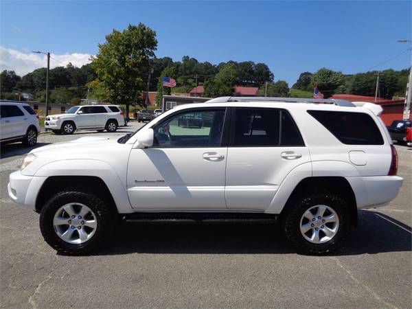 2005 Toyota 4Runner Sport Edition 4WD 4.7L V8 *White* - $12,995 (Franklin, North Carolina)