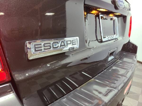 2011 Ford Escape XLT suv Tuxedo Black Metallic - $4,986 (CALL 812-413-2582)