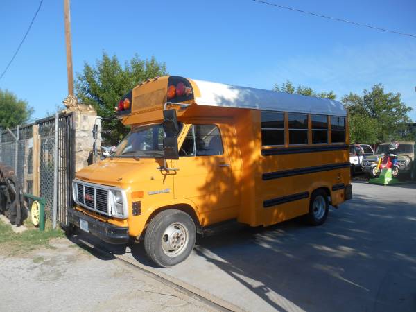 1991GMC BUS VENTURA - $7,900 (San Angelo)