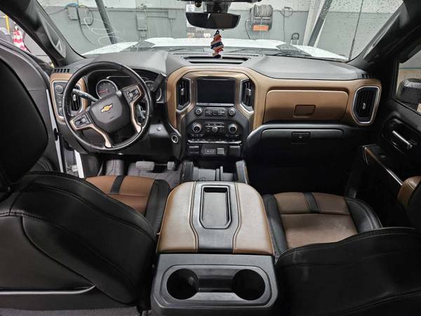 2020 Chevy Silverado 3500HD High Country Dually 4x4 L5P Diesel - $41,000 (Romulus)