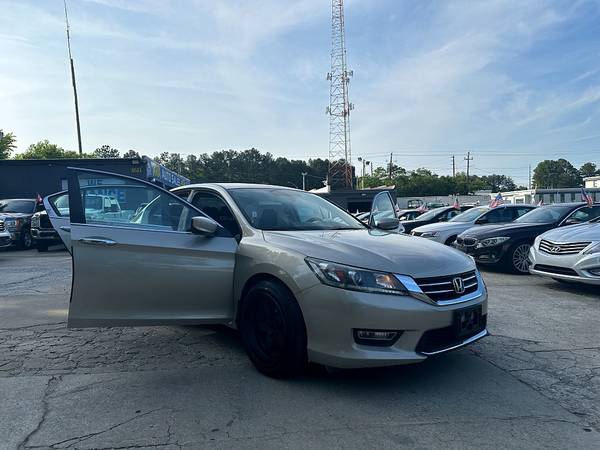 2013 Honda Accord Sport PRICED TO SELL! - $13,999 (2604 Teletec Plaza Rd. Wake Forest, NC 27587)