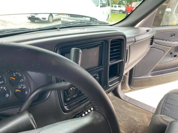 2003 Chevrolet Chevy Avalanche 1500 Sport Utility Pickup 4D 5 1/4 ft - $7,980 (+ Longwood Auto)