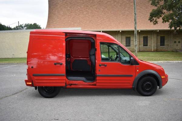 2010 Ford Transit Connect XLT 4dr Cargo Mini Van w/Rear Glass - $10,990 (+ Alpha Motors TN)