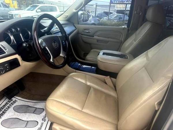 2012 Cadillac Escalade Luxury - EVERYBODY RIDES!!! - $20,790 (+ Wholesale Auto Group)