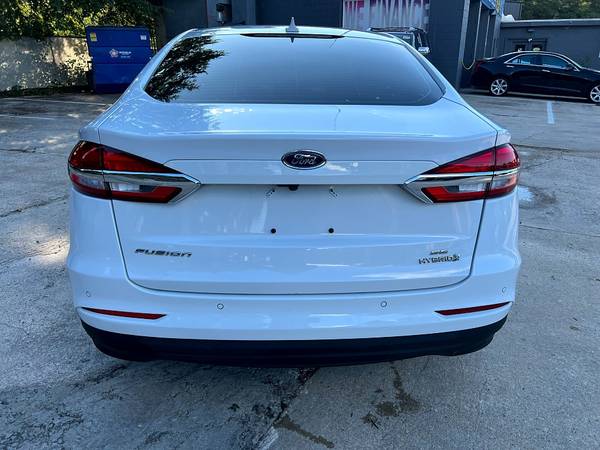 2019 Ford Fusion Hybrid SE PRICED TO SELL! - $18,999 (2604 Teletec Plaza Rd. Wake Forest, NC 27587)