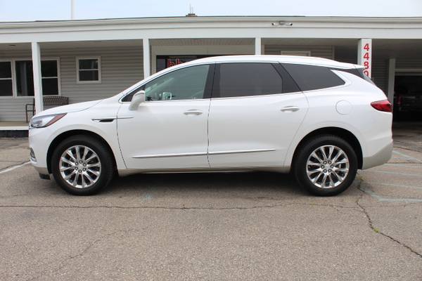 2018 Buick Enclave Premium *LOADED* - $22,995 (Clinton Township)