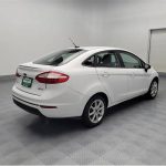 2019 Ford Fiesta SE - sedan (Ford Fiesta White)