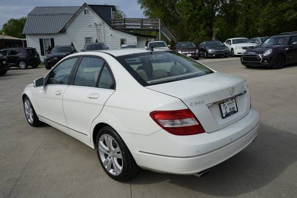 2010 Mercedes-Benz C-Class C 300 Luxury - $13,997