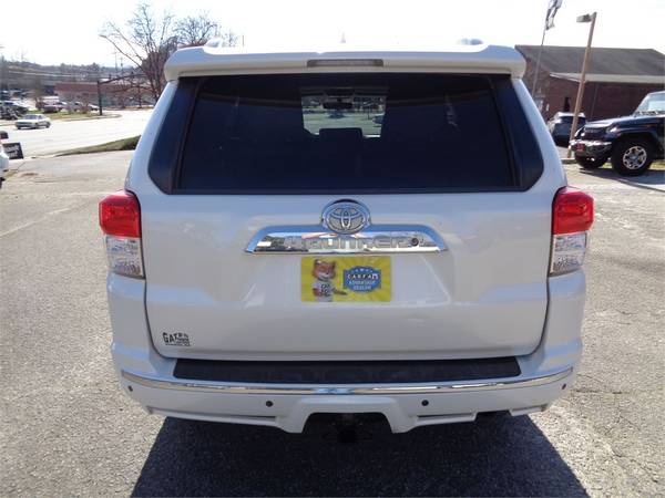 2012 Toyota 4Runner 4WD V6 SR5 *White* - $15,995 (Franklin, North Carolina)