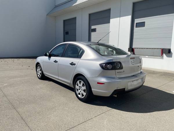 2008 Mazda 3 4DR SEDAN 5Spd MANUAL LOCAL NO ACCIDENTS 169,000KM - $5,888 (NEW WESTMINSTER)