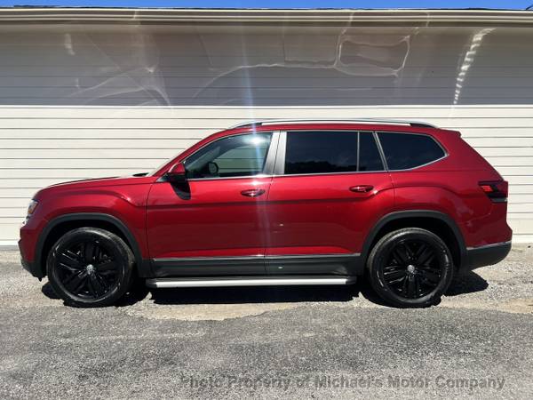 2018 *Volkswagen* *Atlas* *3.6L V6 SEL FWD* (Michael's Motor Company)