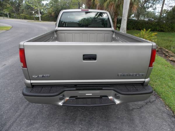 2003 Chevrolet S-10 Ext Cab 123 WB LS - $6,990 (Vero beach)