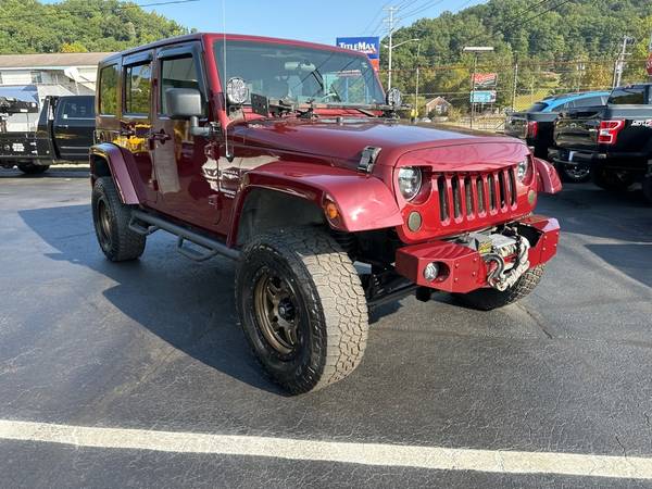 2007 Jeep Wrangler 4WD 4dr Unlimited Sahara Text Offers 865-250-8927 - $13,900 (Knoxville)