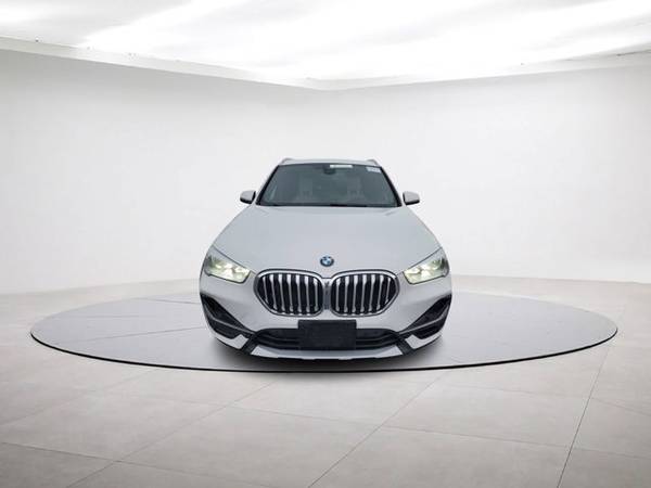 2021 BMW X1 xDrive28i w/ Panoramic Sunroof (BMW X1 Sedan)