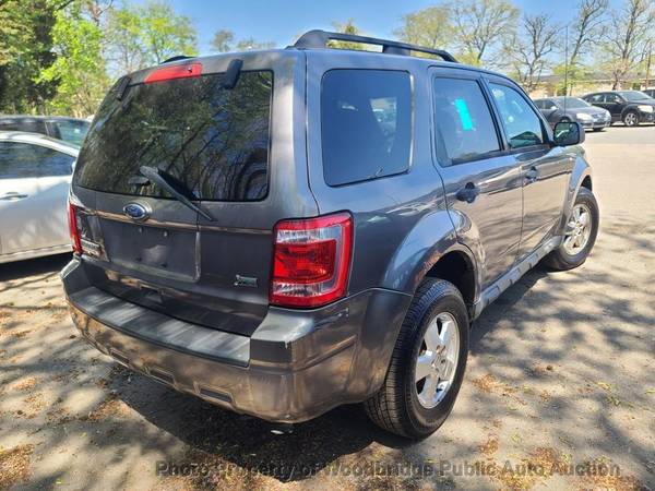 2012 *Ford* *Escape* *4WD 4dr XLT* Gray - $3,950 (Woodbridge Public Auto Auction)