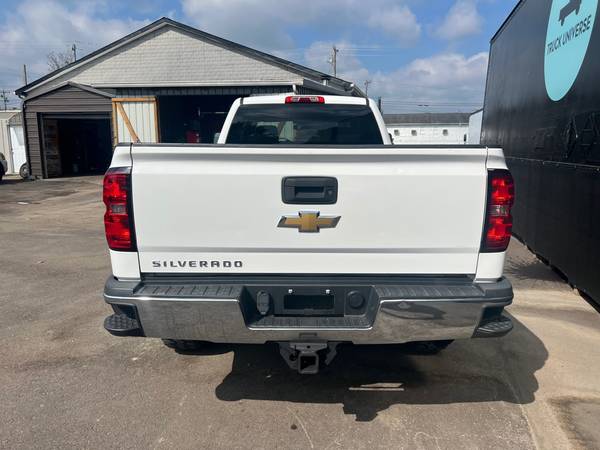 2015 CHEVORLET SILVERADO 2500HD 4X4 CREW CAB LONG BED 6.0 LITER V8 - $21,988 (Murfreesboro)