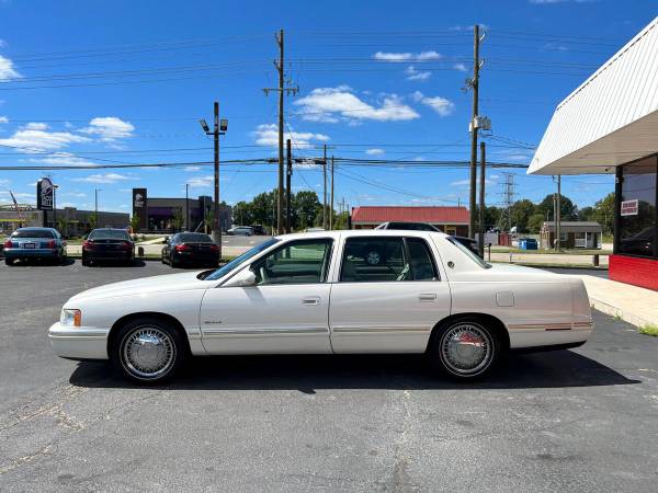 1999 Cadillac DeVille 4dr Sdn Golden Anniversary Edition (+ Modus Auto Group LLC)