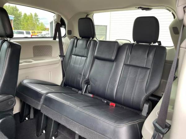 2017 Dodge Grand Caravan 4dr Wgn Crew - $14,869