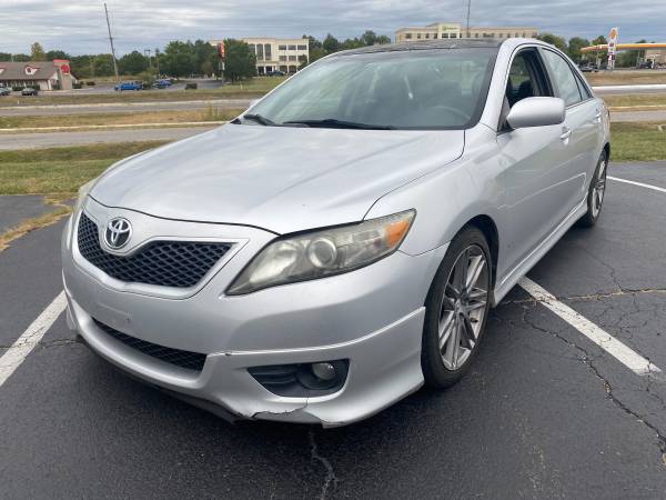 2011 Toyota Camry SE LeatherV6*autoworldil.com* LOADED & MAINTAINED/V6 - $10,495 ($10495-CASH"Carbondale,IL")