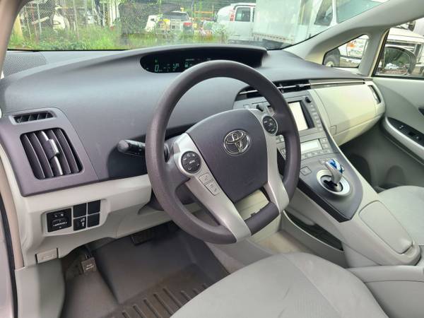 2010 Toyota Prius Two Hybrid - $9,500 (Peachland)