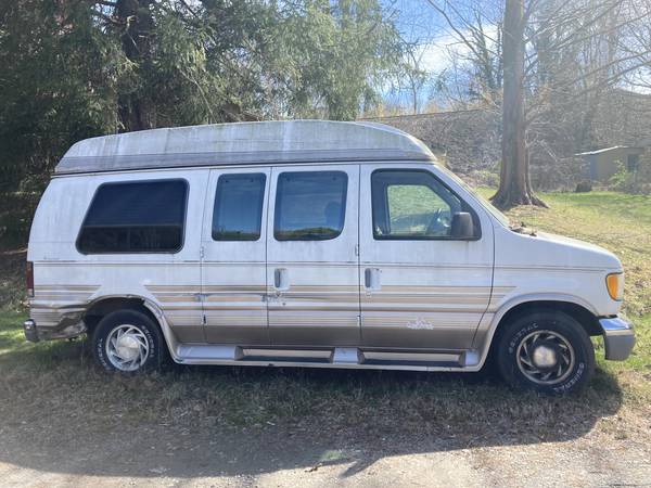 1997 Ford Econoline Camper Van - $950 (ASHEVILLE)