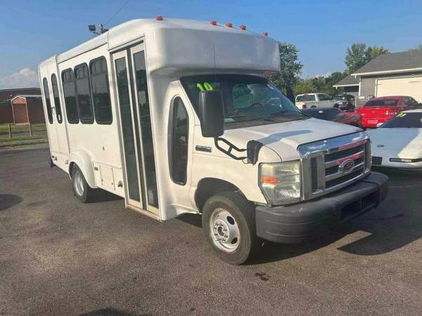 2010 Ford E350 Super Duty Cutaway - On the Road Pricing! - $15500.00