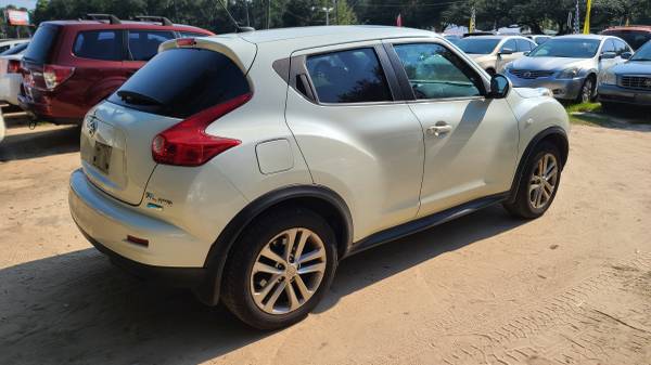 WOW@2012 NISSAN JUKE @4995 @CLEAN/RUNS GREAT/COLD AC @FAIRTRADE AUTO - $4,995 (314 white drive, tallahassee fl@@@@@@@@@@@@)