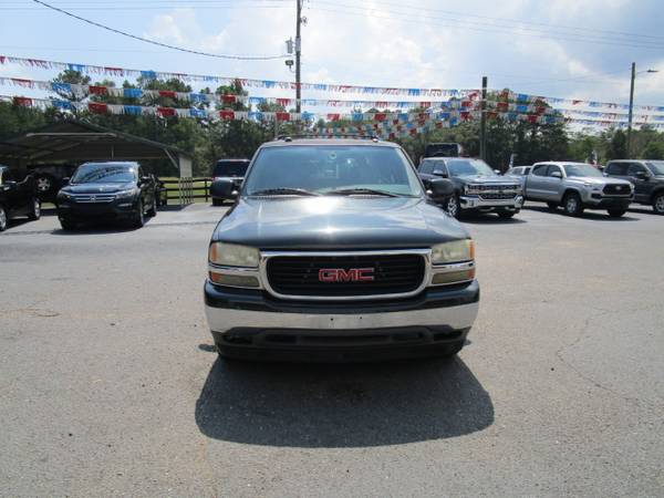 2005 GMC Yukon 4dr 1500 SLT - $8,995 (Carfinders Auto Outlet)