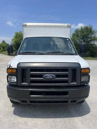 2015 Ford E350 Super Duty Cutaway Box Truck - $13900.00 (Newnan)