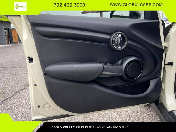 2015 MINI Hardtop 4 Door Cooper Hatchback 4D - $12,999 (+ Globul Cars Las Vegas)