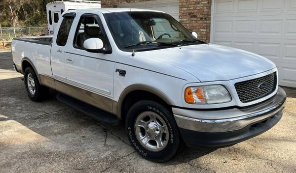 2001 FORD F150 LARIAT - NEW MOTOR - $9,990 (HOOVER)