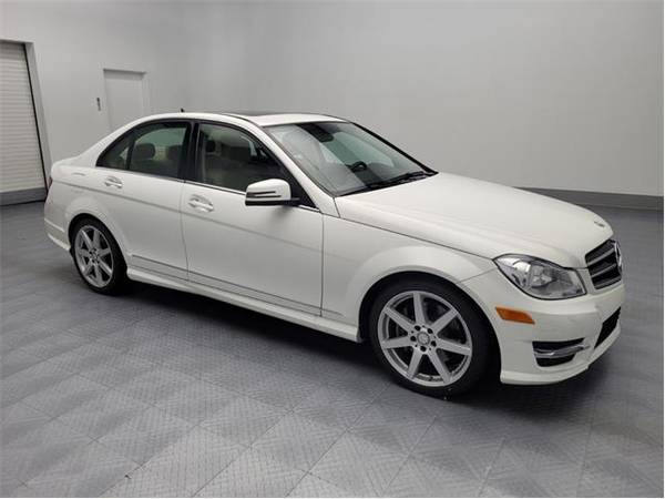 2014 Mercedes-Benz C300 4MATIC Sport  - sedan (Mercedes-Benz C300 White)