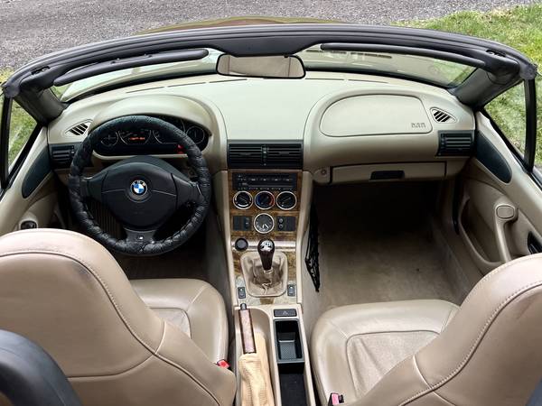 BMW-Z3 '00 - $12,600 (New Hartford)