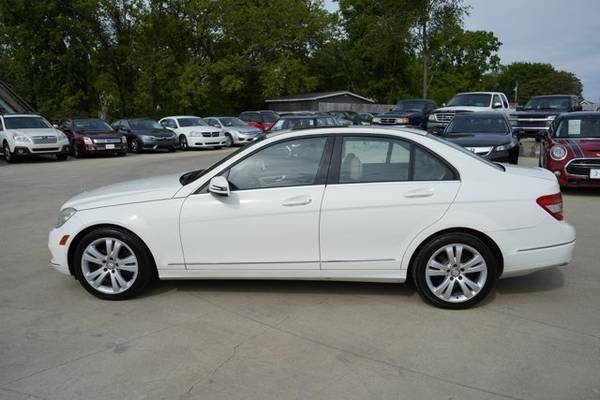 2010 Mercedes-Benz C-Class C 300 Luxury - $13,997