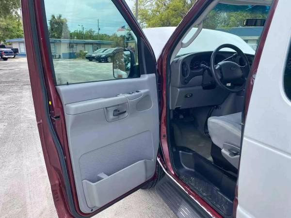 2007 Ford E350 Super Duty Passenger XLT Extended Van 3D - $12,895 (+ Longwood Auto)