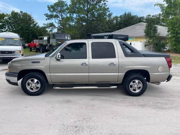 2003 Chevrolet Chevy Avalanche 1500 Sport Utility Pickup 4D 5 1/4 ft - $7,980 (+ Longwood Auto)