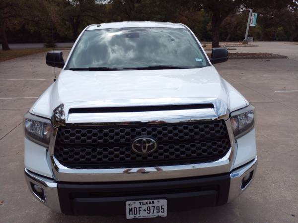 2019 TOYOTA TUNDRA 4X4 ONE OWNER PERFECT CONDITION - $24,800 (Denton)