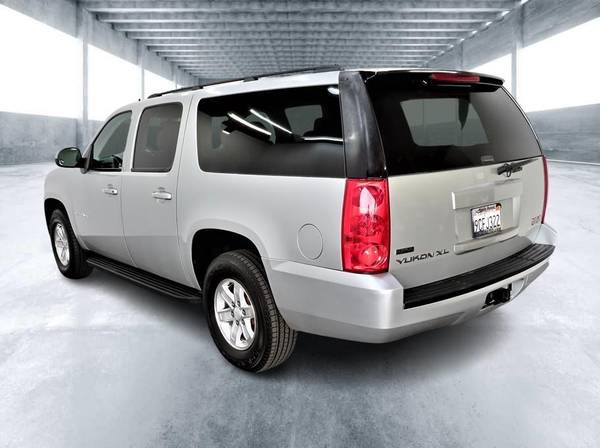 2011 GMC Yukon XL SLE - GOOD/BAD/NO CREDIT OK! - $13,999 (+ Escondido Auto Super Center)