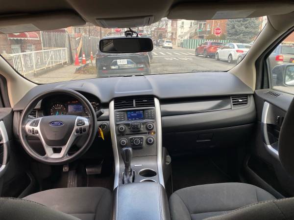 2013 Ford Edge SE AWD SUV Bluetooth - $7,500 (Brooklyn)