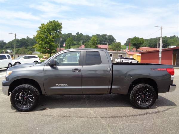 2012 Toyota Tundra Doublecab 4WD V8 SR5 TRD *Gray* - $22,995 (Franklin, North Carolina)