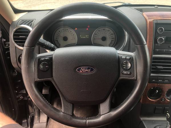 2010 Ford Explorer RWD 4dr Eddie Bauer - $4,995 (WE FINANCE)