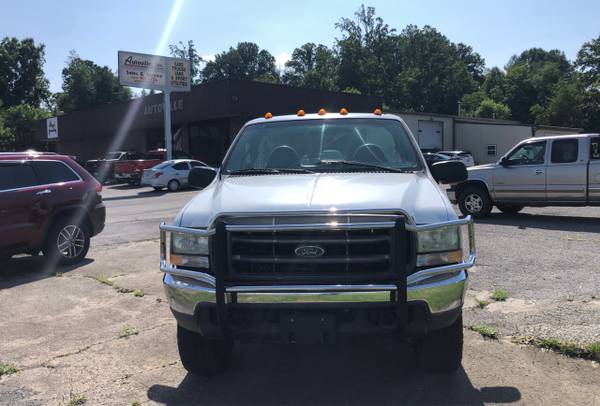 2003 Ford Super Duty F-250 Reg Cab 137 XLT 4WD - $11,995 (Floyd VA)