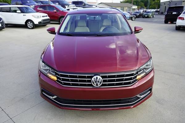 2012 Volkswagen Jetta Sedan SE PZEV - $10,999