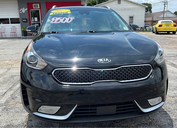 2017 Kia Niro Touring - $8,500 (Dexter, MO)