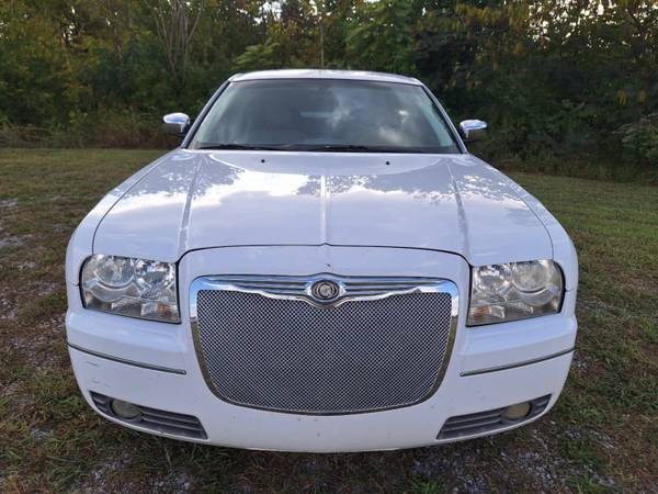 2010 Chrysler 300 4dr Sdn Touring RWD Fleet (Airport Auto Sales)