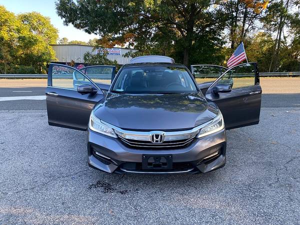 2017 Honda Accord Touring PRICED TO SELL! - $19,999 (2604 Teletec Plaza Rd. Wake Forest, NC 27587)