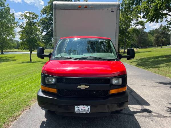 2016 Chevrolet Express Box Truck G3500 - $18,900 (Forsyth, MO)