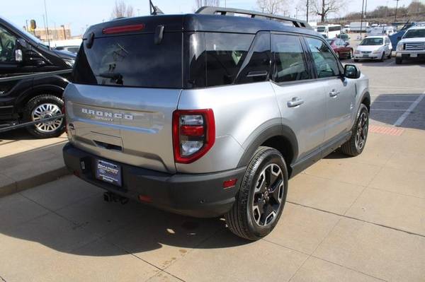 2022 Ford Bronco Sport Outer Banks SUV - $37,600 (St Louis, Missouri)